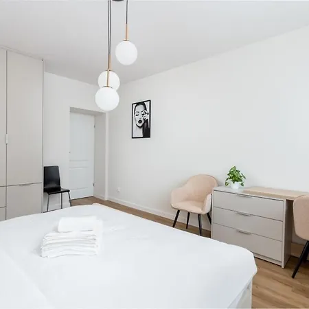 Househost Krowoderska 64 Appartement