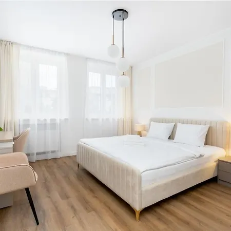 Househost Krowoderska 64 * 克拉科夫